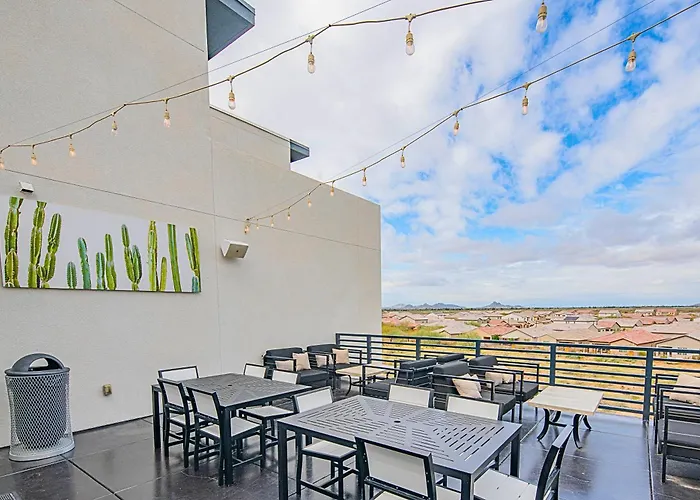 Apartment Kierland Sunny Retreat Pool & Hot Tub *